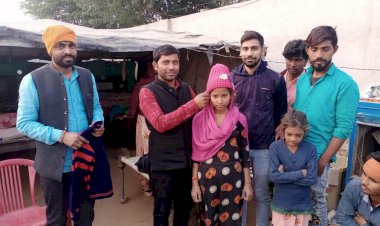 शंखनाद फ़ाउण्डेशन संस्था ने गाढ़िया लुहार परिवारो को कम्बल व गर्म कपडो का किया  वितरण