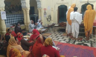 विश्वशांति की कामना हेतु कठूमर आदिनाथ जैन मंदिर मे श्री भक्तामर महामण्डल विधान संगीतमय पूजा-अर्चना के साथ किया आयाेजित