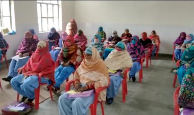 हैल्थ वेयरनेस कार्यक्रम के तहत आशा सहयोगिनियों को दिया गया प्रशिक्षण