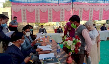 वीरमपुरा में जिला कलैक्टर नथमल डिडेल ने की जनसुवाई