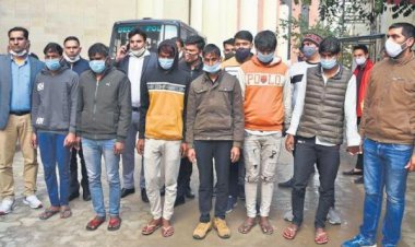 सेक्सचैट मामले मे दिल्ली साइबर पुलिस ने दी नगर के इशनाका गाँव मे दबिश, 6 गिरफ्तार