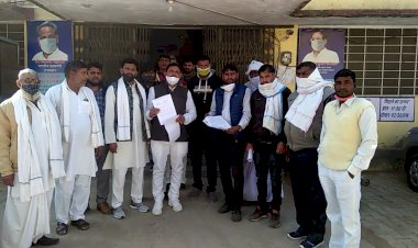 पीडी खातों के विरोध में सरपंच संघ ने अध्यक्ष के नेतृत्व में मुख्यमंत्री के सौंपा ज्ञापन