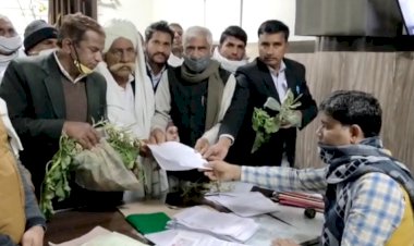 केमिकल फैक्ट्री वायु प्रदूषण जल प्रदूषण होने के कारण फसलों में नुकसान को लेकर सौपा ज्ञापन