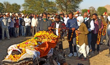 हृादय गति रूकने से पुलिस जवान की मौत, राजकीय सम्मान के साथ किया अंतिम संस्कार