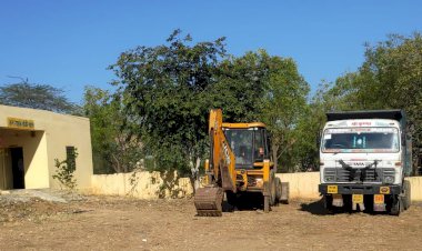 वन विभाग की टीम ने अवैध खनन करते जेसीबी एवं डंपर किए जप्त