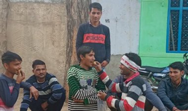 अलवर में ईएसआईसी मेडिकल काँलेज खुलने पर रुपसिहं कैरव ने मालाखेडा में बांटे लड्डू