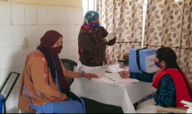 कोरोना वैक्सीन के प्रथम चरण में स्वास्थ्य विभाग के 100 कार्मिकों को लगा कोरोना टीका