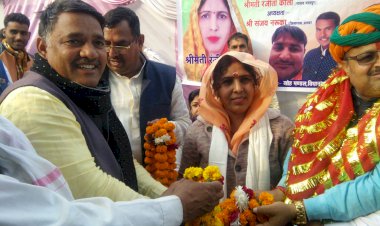 भरतपुर सासंद ने कठूमर मे यात्री प्रतिक्षालयाे का किया लाेकार्पण