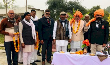 डॉ. रमेश इन्दोलिया व मनोहर लाल शर्मा का किया सम्मान