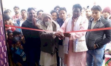 अलवर शहर में फ़ल्ला रिकॉर्डिंग स्टूडियो का राजस्थानी कलाकार मम्मल खान व संजय राजस्थानी ने किया शुभारंभ