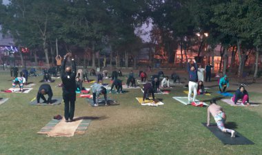 शारीरिक रोग प्रतिरोधक क्षमता को मजबूत बनाने, मानसिक और आध्यात्मिक ऊर्जा को बढ़ाने के गणतंत्र दिवस पर 2100 सामुहिक सूर्य नमस्कार