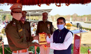 गणतंत्र दिवस पर योगाचार्य विद्या रत्न शास्त्री हुए सम्मानित