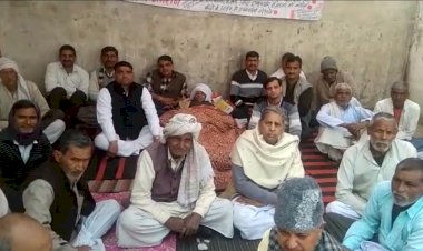 जनूथर में आमरण अनशन 7वें दिन भी रहा जारी, समर्थन में कस्बे का बाजार दूसरे दिन भी रहा बंद