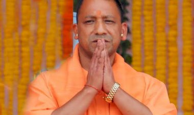 शहीद स्मारक का जायजा लेने चौराचोरी पहुँचे सीएम योगी