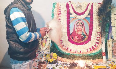 बल्देवगढ़ नारायणी धाम में सैन सेवादल के सानिध्य में हुई भजन संध्या