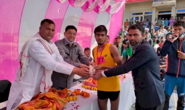 सुप्रीम डिफेंस एकेडमी की ओर से चतुर्थ विशाल प्रतियोगिता का हुआ आयोजन