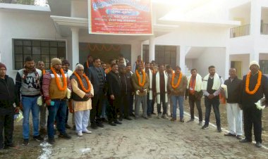 जेबी महाजन डिग्री कालेज चौरीचौरा मे हुआ पत्रकार सम्मान समारोह