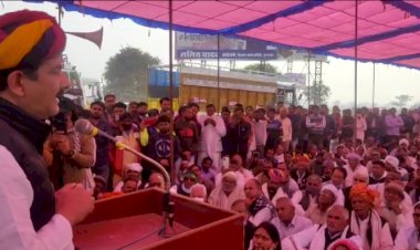 किसानों के बारे में नहीं सोच रही सरकार सर्दी में काफी दिन से बॉर्डर पर धरना प्रदर्शन कर रहे हैं- भंवर जीतेंद्र सिंह