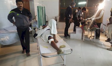 टेंपो और ट्रैक्टर की टक्कर से दो व्यक्ति गंभीर घायल