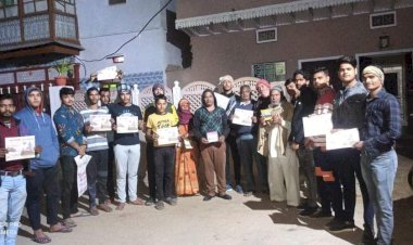 भगवान श्री राम जन्म भूमि मंदिर के लिए समर्पण निधि देने में किन्नर समाज सहित आमजन आया सामने