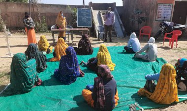 पीलवा में शिक्षक अभिभावक बैठक हुई आयोजित, कोरोना की गाइडलाइन की पालना करने का दिया संदेश