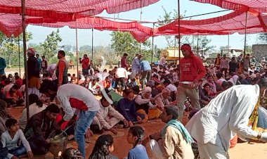 तीर्थराज विमल कुंड पर स्थित कावड़िया मंदिर पर हुआ विशाल भंडारे का आयोजन