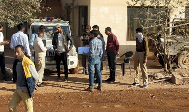 नियमविरूद्व अवैध खनन व क्रशर संचालन का जॉचदल ने किया दौरा, नवे दिन भी धरना रहा जारी