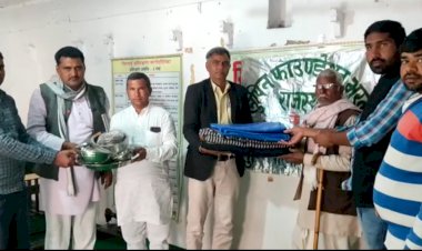 समाजसेवी ने जन्म दिवस पर  अग्नि व आपदा पीडित परिवारों को बांटी राहत सामग्री