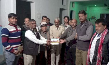 भगवान श्रीराम के मंदिर निर्माण के लिए ह्रदय खोलकर निधि समर्पण कर रहें भामाशाह