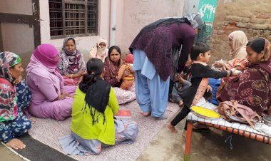 थाली बजाकर बेटी के जन्म की मनाई खुशियाँ