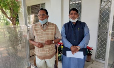 खेड़ली उपतहसील हेतु भूमि आवंटन एवं बजट के लिए अवधेश बैरवा स्वायत्त शासन मंत्री से मिले