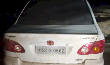 कस्बे से सुअर चोरी करके ले जाते चार लोग गिरफ्तार, टोयटा गाड़ी बरामद