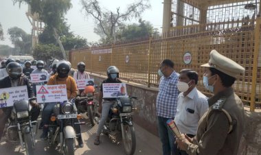 सड़क सुरक्षा सप्ताह के दौरान निकाली बाइक रैली