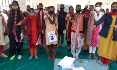 महिला अधिकारिता विभाग द्वारा पोस्टर प्रतियोगिता का हुआ आयोजन