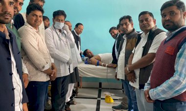 पूर्व सांसद डॉक्टर करण सिंह यादव के जन्मदिवस पर विशाल रक्तदान शिविर व किसान संवाद कार्यक्रम हुआ आयोजित