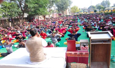 कोरोना से जंग- योग के संग भव्य सेमिनार का हुआ आयोजन