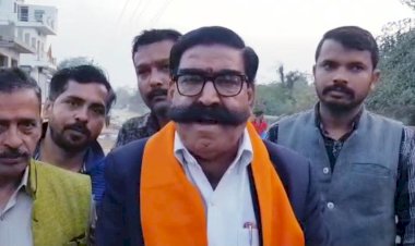 पूर्व विधायक ज्ञानदेव आहूजा ने बाल्मिक समाज को मंदिर निर्माण हेतु ₹21000 घोषणा की