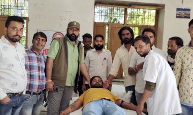 स्वर्गीय पुष्पेंद्र सिंह खैराबाद की पुण्यतिथि पर प्रताप युवा शक्ति द्वारा आयोजित शिविर में 1131 यूनिट रक्त संग्रहित