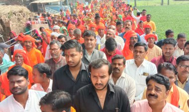 भव्य कलश यात्रा के साथ हुआ श्री कृष्ण ब्रह्म ज्ञान महायज्ञ का आयोजन