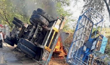 अनियंत्रित होकर पलटा ट्रेलर, आग लगने से दो गंभीर रूप से घायल