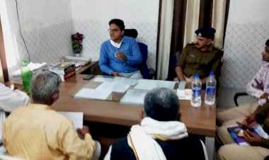 न्याय मिलने के आश्वासन के बाद धरना समाप्त - जिला कलेक्टर