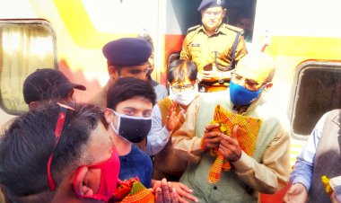 महाप्रबंधक ने दिया आश्वासन,जल्द गोविंदगढ़ में रुकेगी प्रयागराज-जयपुर एक्सप्रेस