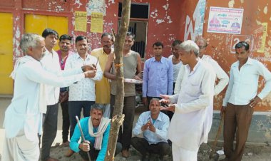 सकट कस्बे मे हुआ होली का डांडा रोपा
