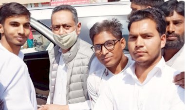 नगर पहूंचे राजस्थान के पूर्व पर्यटन मंत्री, युवा कोंग्रेस कार्यकर्ताओ के किया संम्मान