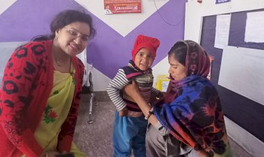 मंथन के सफल होते प्रयास- चलने लगी निःशक्त बालिका