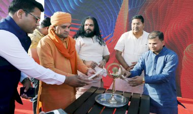 महंत बालक नाथ के मुख्य आतिथ्य में आयोजित हुआ  गोयल मसाला उद्योग खैरथल का प्रथम वितरक सम्मेलन व पुरूस्कार वितरण समारोह