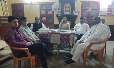 नगर पालिका अध्यक्ष ने किया पुस्तकालय का औचक निरीक्षण