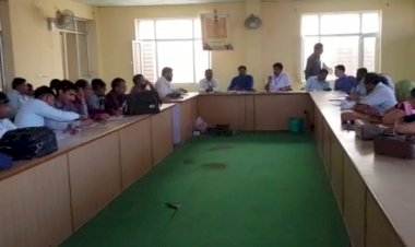 पंचायत समिति सभागार में समीक्षा बैठक का हुआ आयोजन