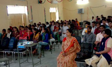 स्नातकोत्तर महाविधालय की आमुखीकरण कार्यशाला में दी संविधान की जानकारी