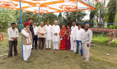 केंद्रीय मंत्री के स्वागत की तैयारी में जुटे कार्यकर्ता